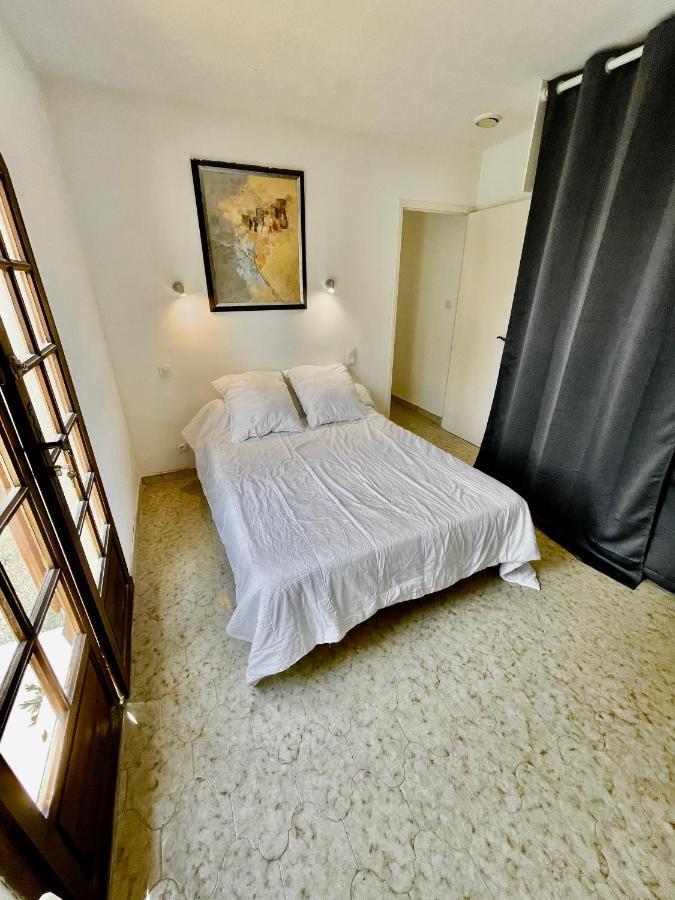 Maison En Provence Avec Piscine เลอโบสเซต์ ภายนอก รูปภาพ