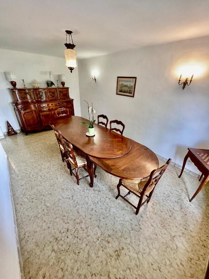 Maison En Provence Avec Piscine เลอโบสเซต์ ภายนอก รูปภาพ